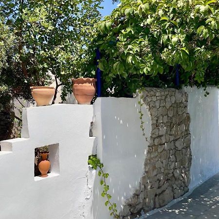 Iris Studios Archangelos  Exteriör bild