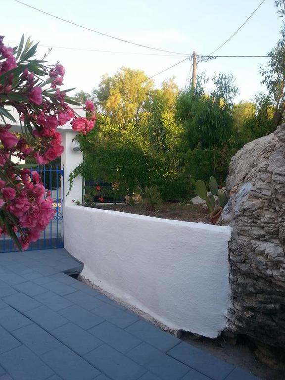 Iris Studios Archangelos  Exteriör bild